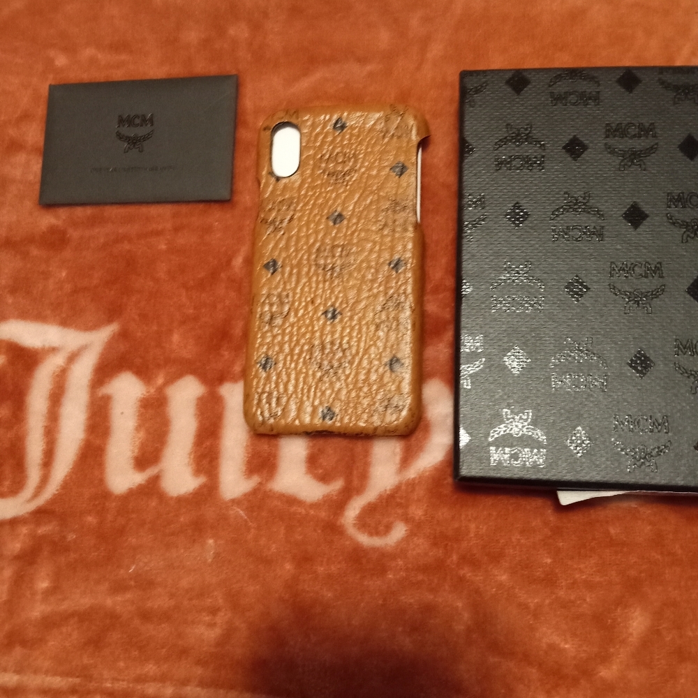 SE IPHONE phone case